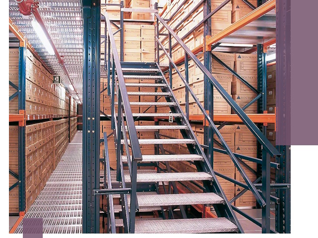 Лестницы складские прочные и безопасные под ключ в Кузнецке