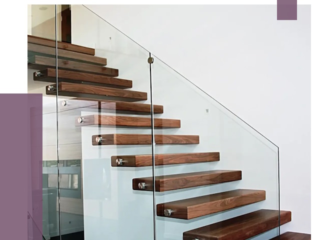 Стеклянные перила для лестницы в Кузнецке от 15115 руб.